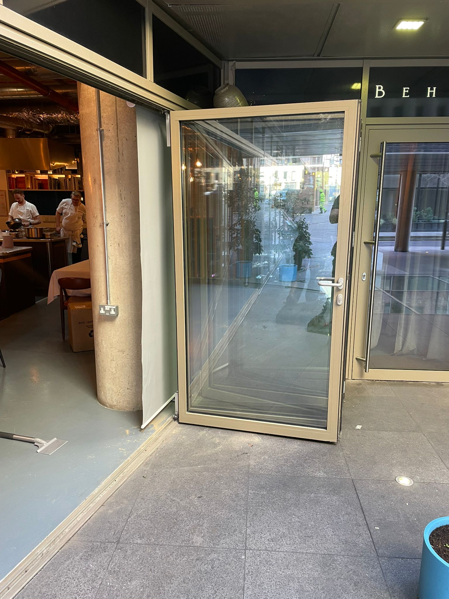 Bifold door repairs-img