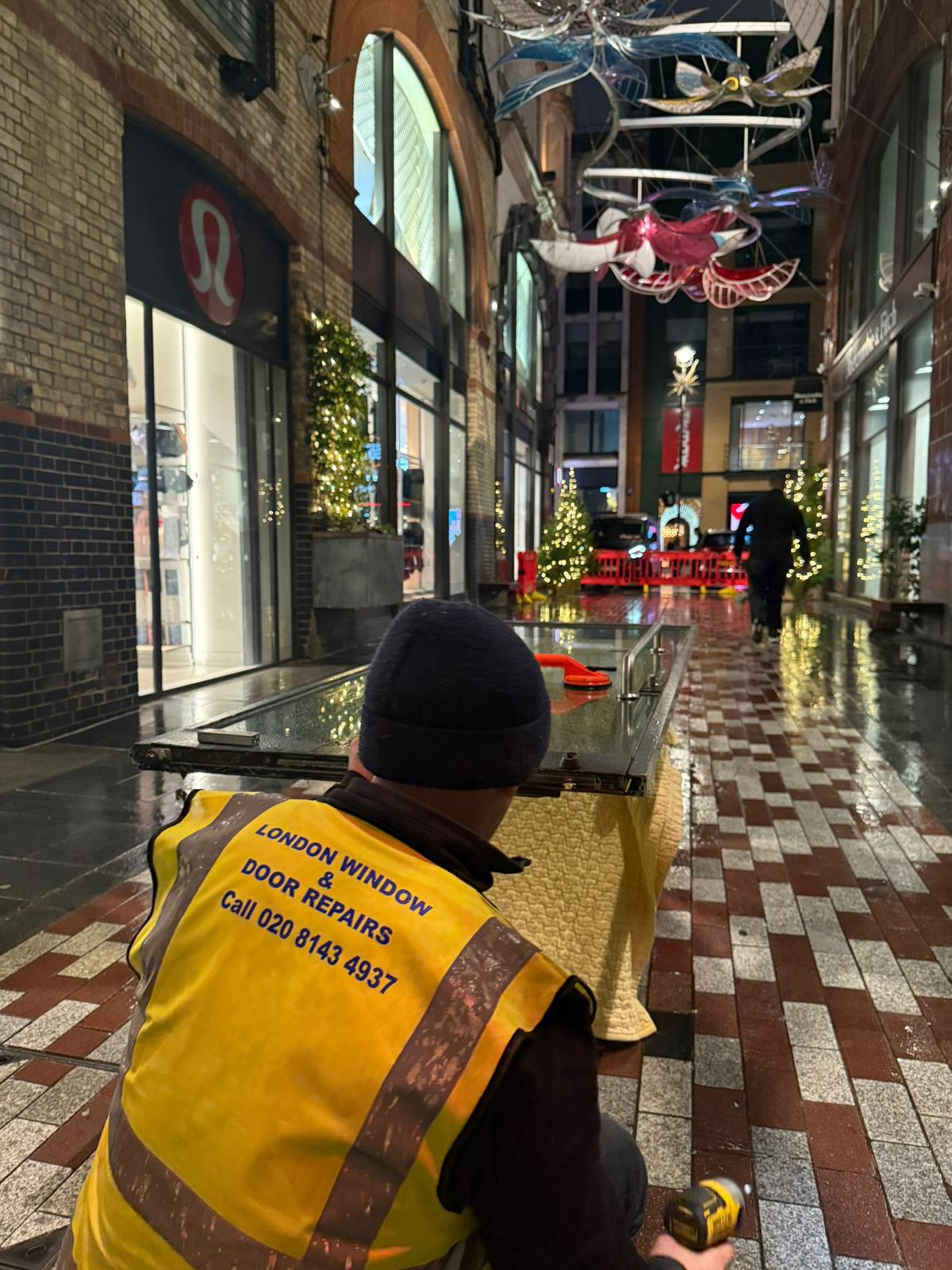 GEZE-lock-replacement-on-glass-entrance-door-in-Covent-Garden-London