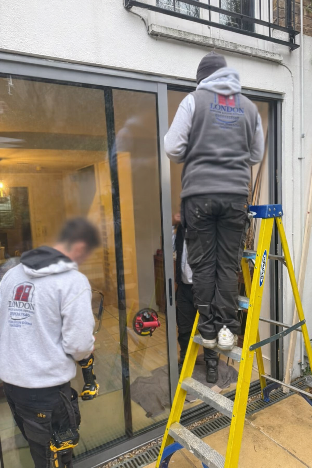 track-and-roller-replacement-Alt-text-Sliding-door-track-and-roller-replacement-in-Notting-Hill-London